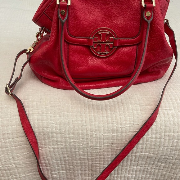 Tory Burch Amanda Classic Leather Hobo - Picture 2 of 7